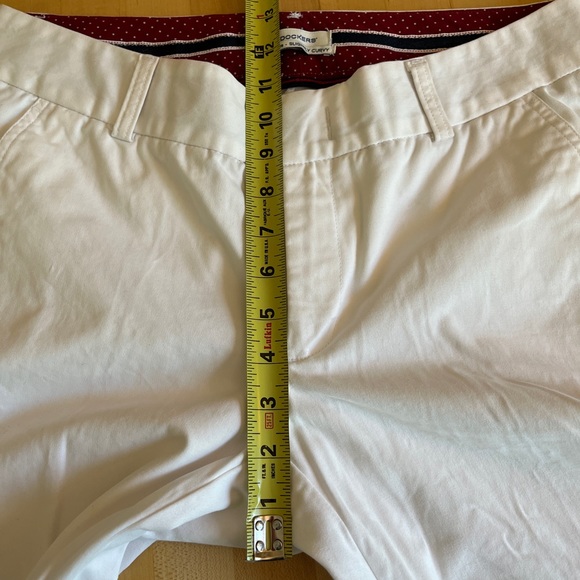 🔥Dockers Low Rise Slightly Curvy Khakis White Pants 6 Reg - Picture 5 of 12